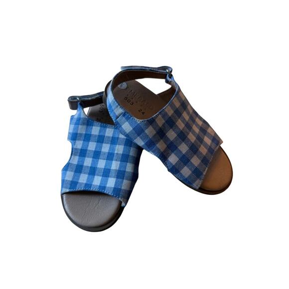 NWOB Emerald SZ 7.5 US Genuine Leather Baby‎ Girl Gingham Blue White Sandal - Picture 1 of 3